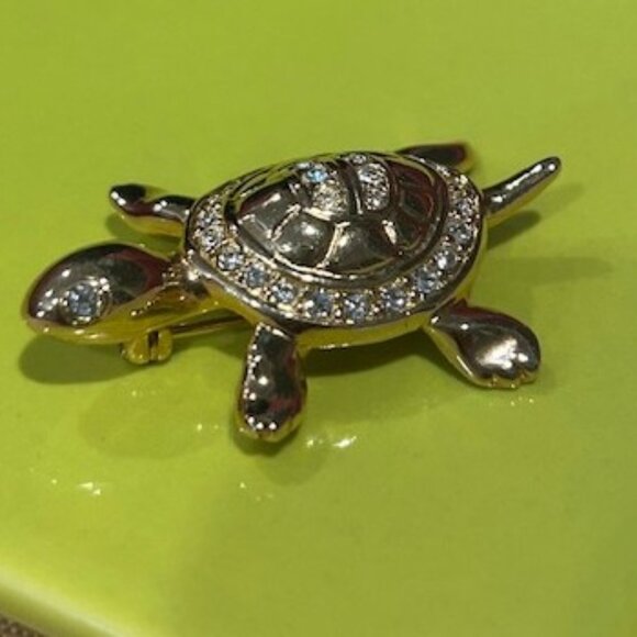 SWAROVSKI Crystal Gold Tone TURTLE BROOCH - Picture 5 of 10